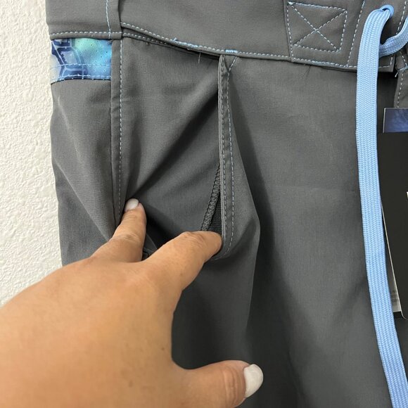Huk Performance Fishing Next Level Board Shorts Gray Blue Mens Size Small - Picture 2 of 5
